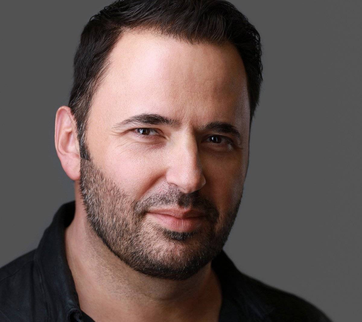 Ilios beauty ring created by Kelly Mondora, Mario Dedivanovic, & Jerry Ghionis