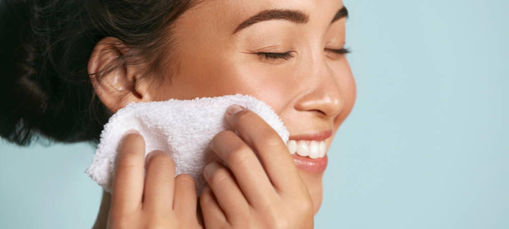 It is important to choose a good cleanser and moisturizer