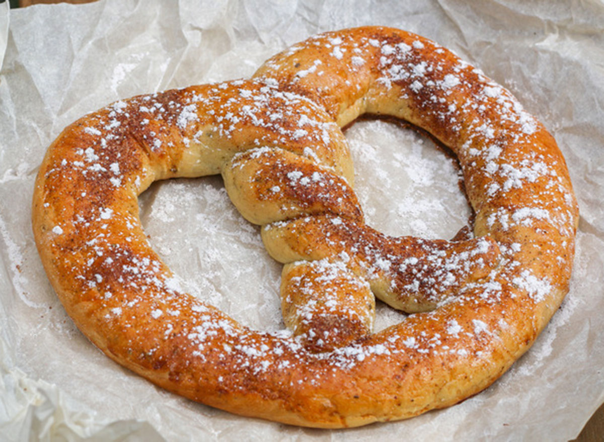 cinnamon pretzels
