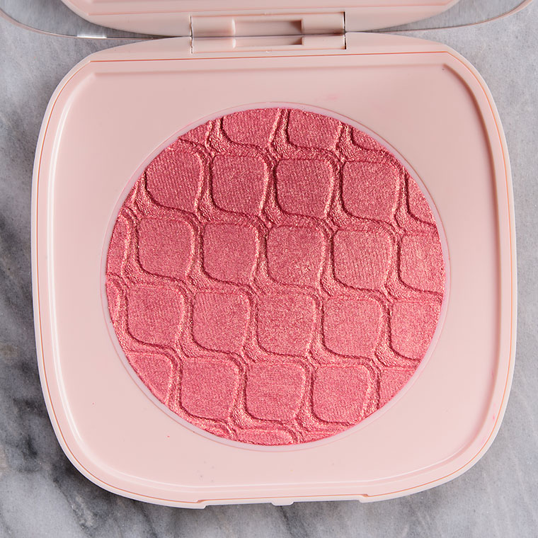 Sol Body Pretty Peach Shimmering Body Powder