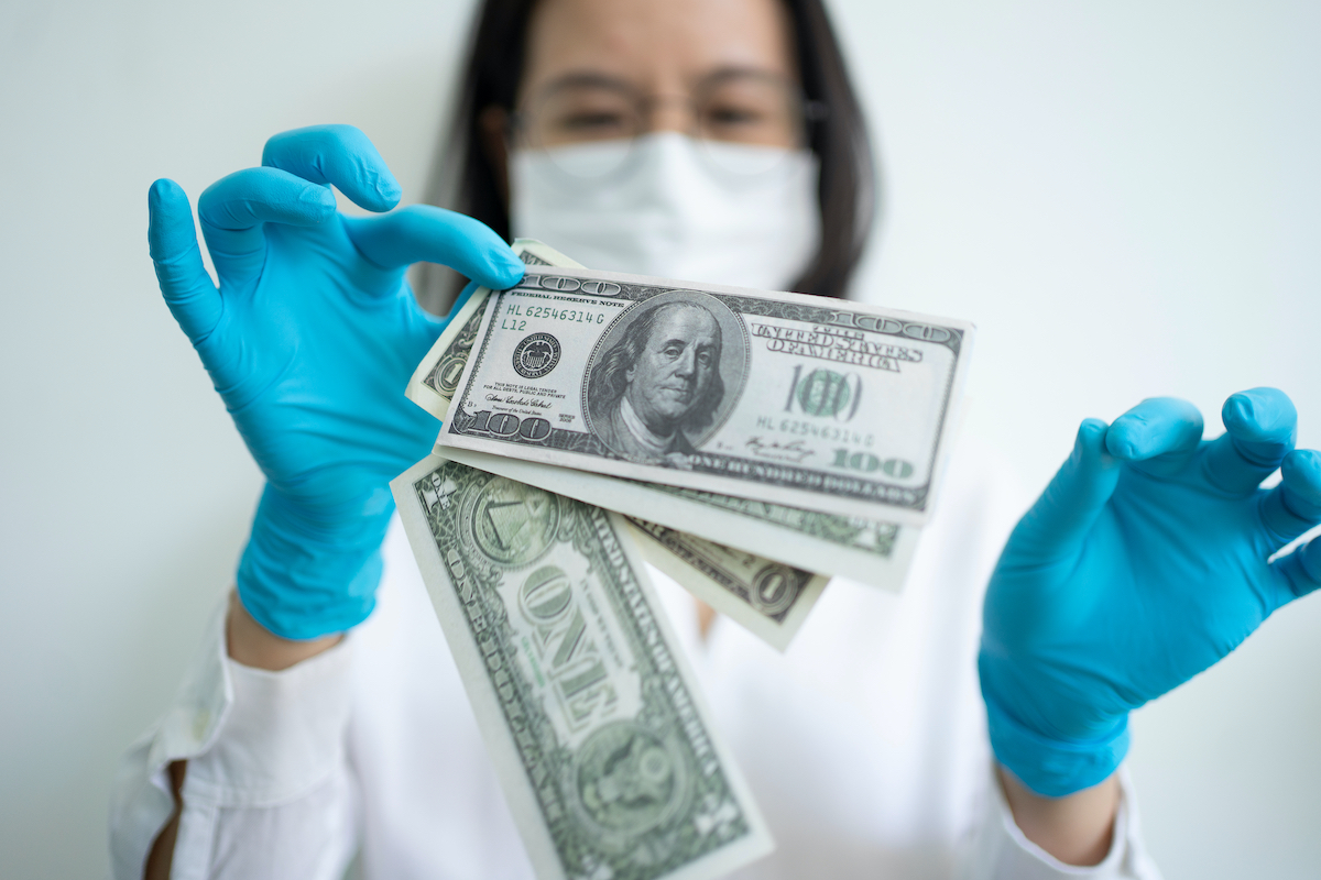 What to Look For Before Buying Vitamins, Warn Experts