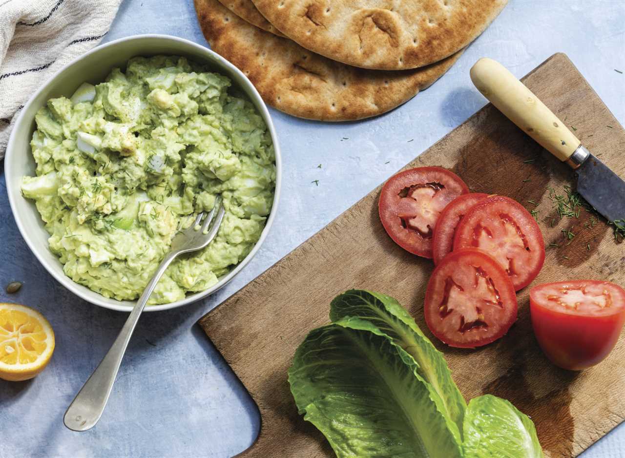 avocado egg stuffed pita