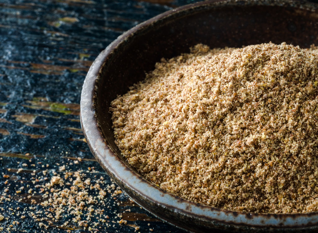 Ground flaxseed in bowl
