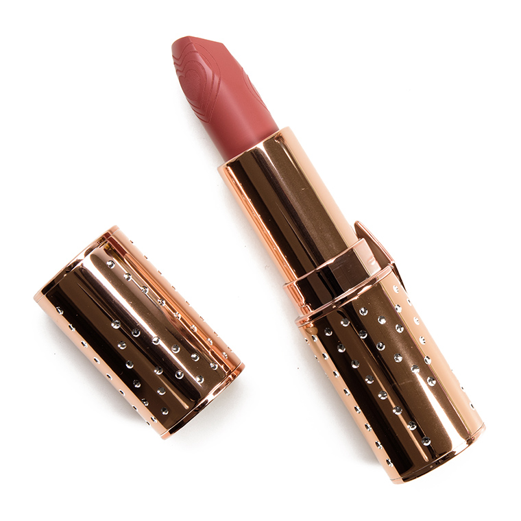 Charlotte Tilbury Chic Pink Kissing Lipstick