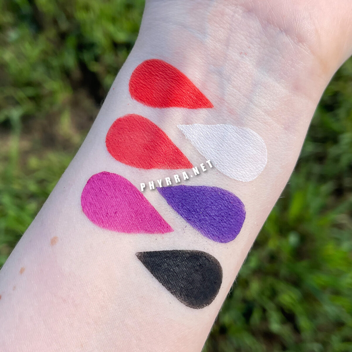 Vampyre Cosmetics Emily the Strange Sabbath Palette Swatches