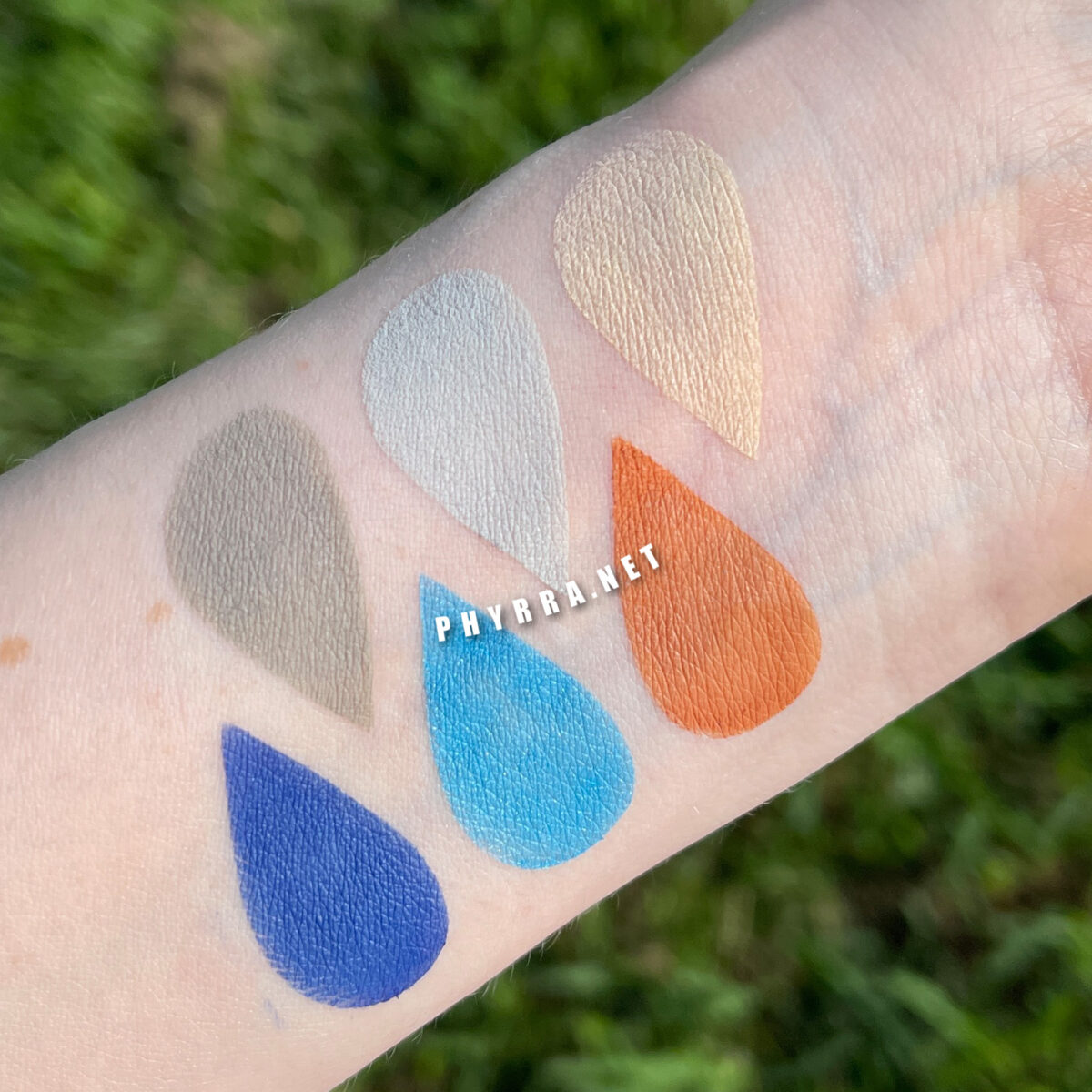 Vampyre Cosmetics Emily the Strange Miles Palette Swatches