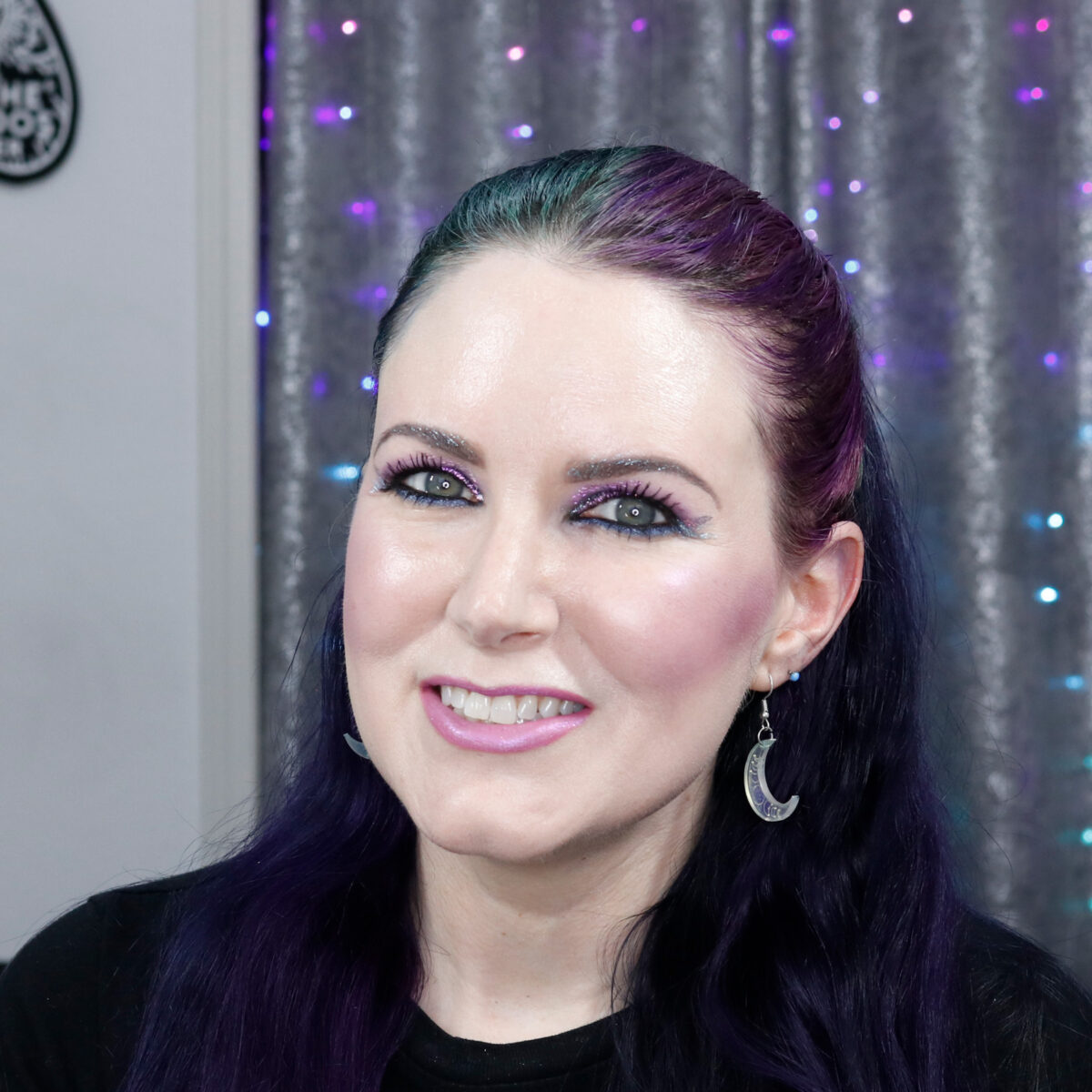 Pink and purple makeup look on hooded eyes