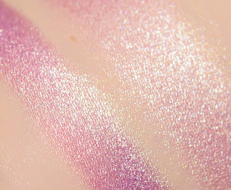 Give Me Glow Fantasy Fairy Pressed Highlighter