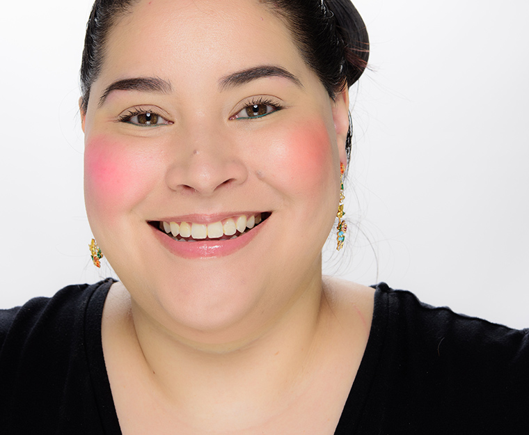 Danessa Myricks Golden Hour Yummy Skin Blurring Balm Powder Flushed