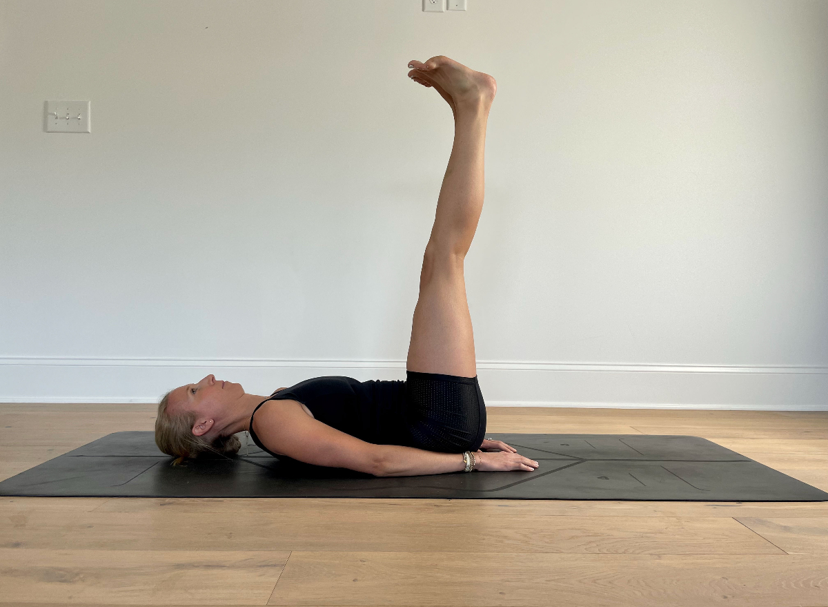 leg raise exercise
