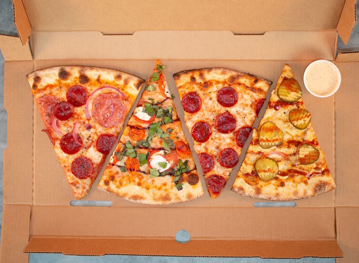 Zalat Pizza slices