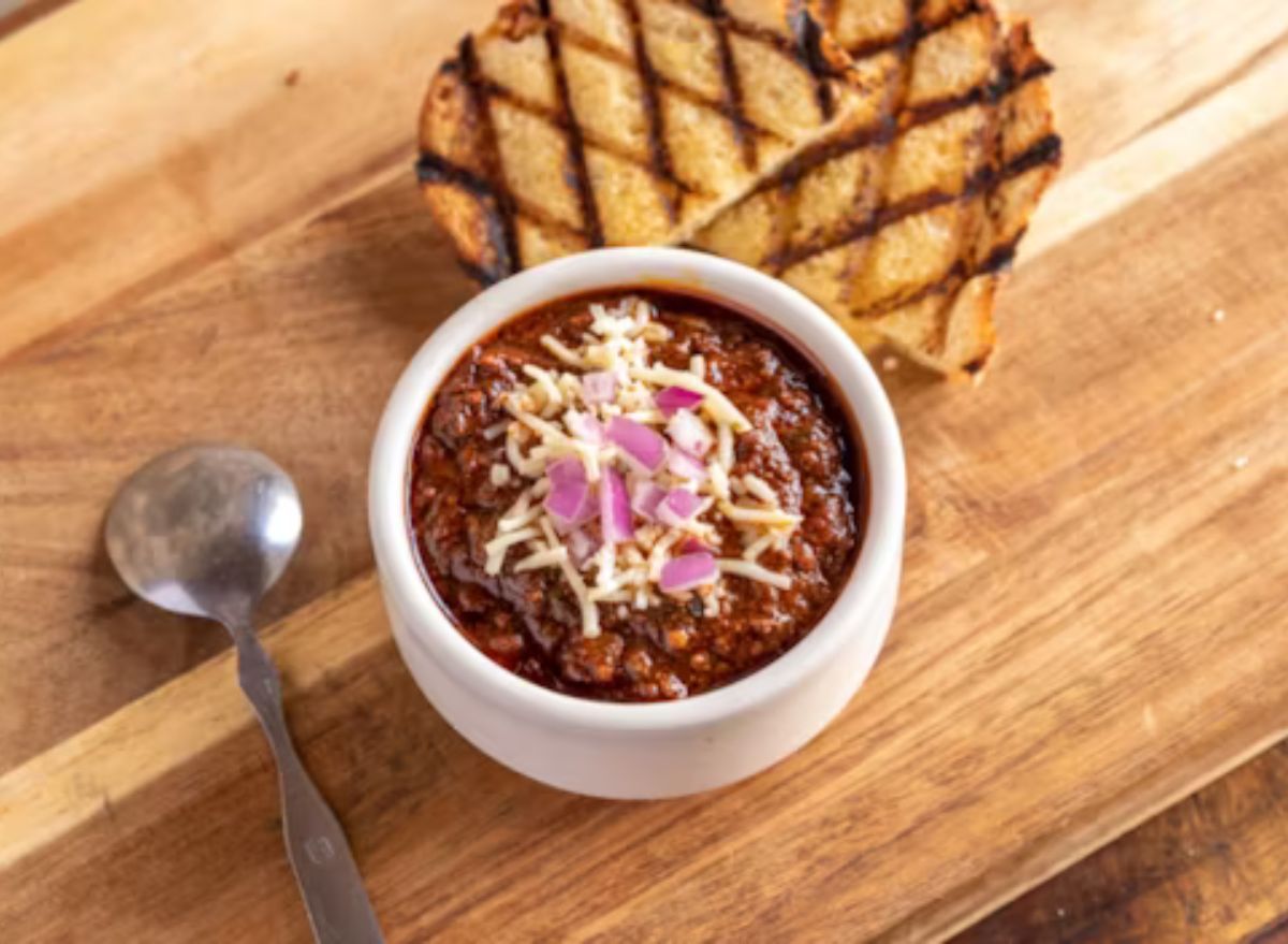 Twin Peaks brisket chili