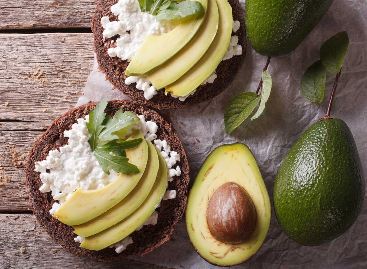 avocado toast with cottage cheese