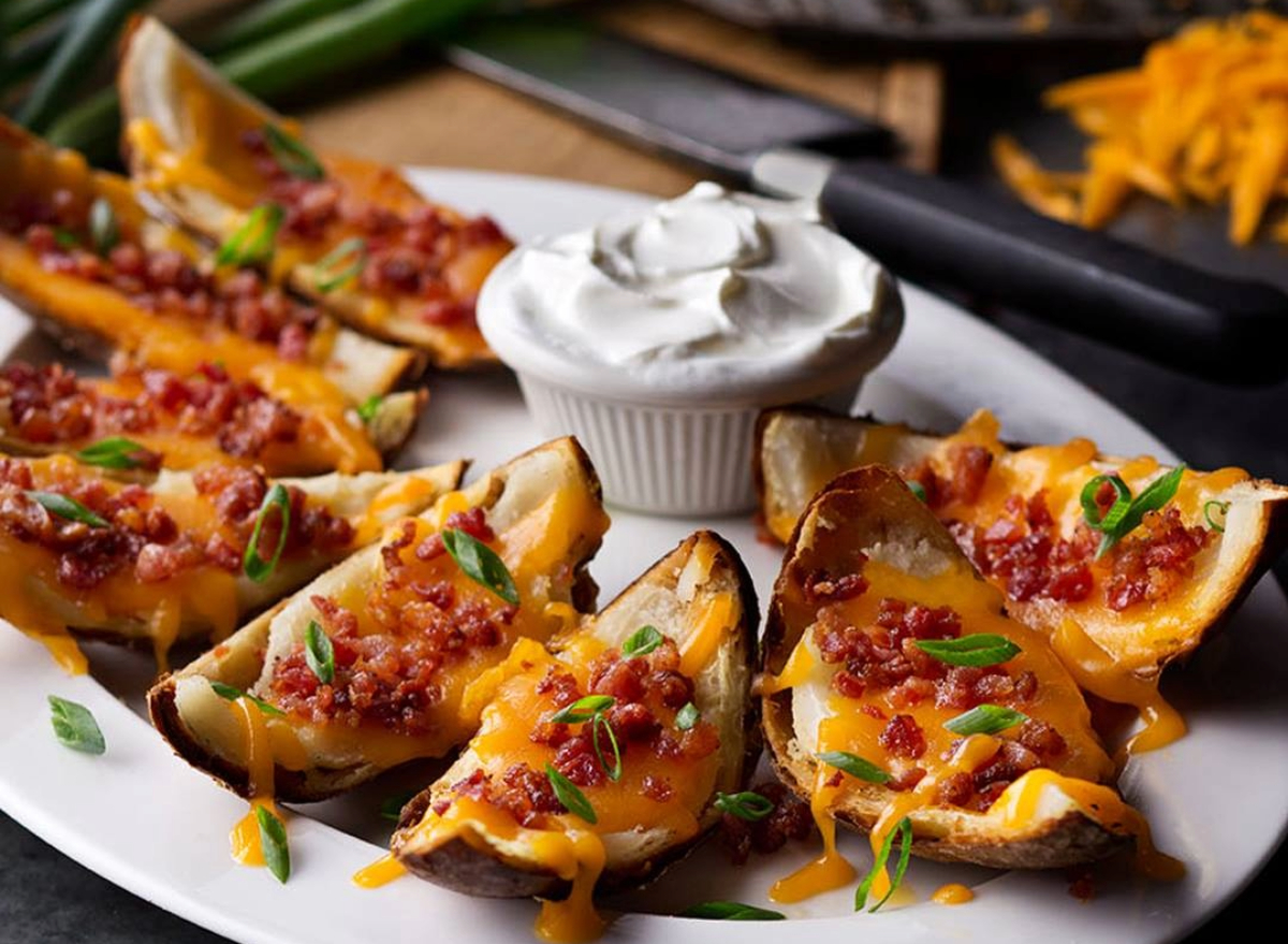 logan's roadhouse loaded potato skins