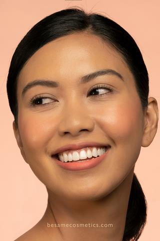 Woman in her 20s smiling