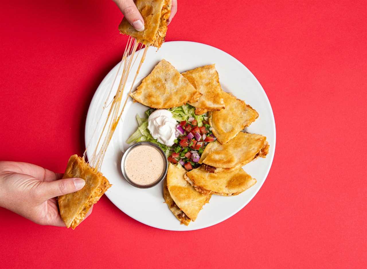 Applebee's vs. Chili's: 4 Major Differences to Know Before You Dine