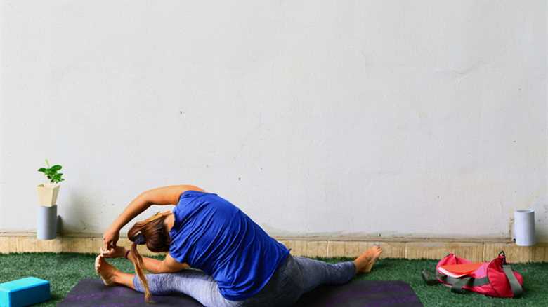 Master the Pancake Stretch: Your Guide to Flexibility and Strength