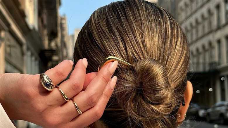 The Chic Evolution of Hair Accessories: Embracing the French Hairpin