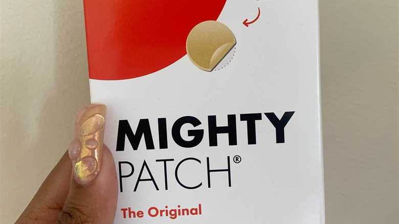 Win the Battle Against Breakouts: The Hero Cosmetics Mighty Patch Review