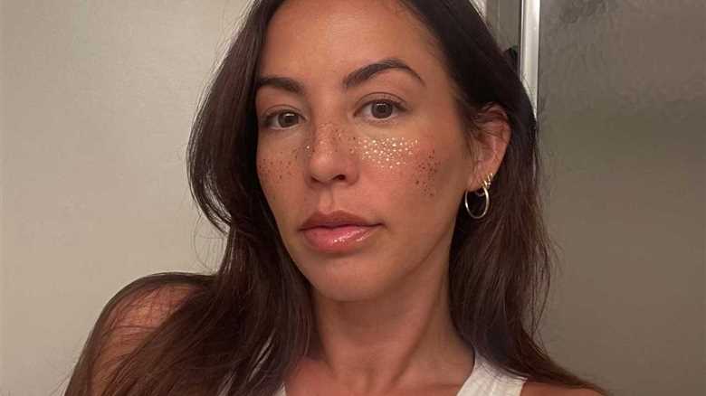 Glitter Freckles: The Unexpected Trend Taking Over