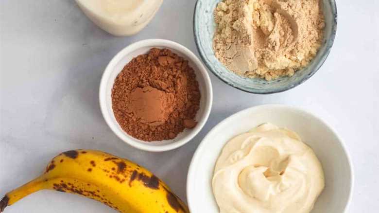 Indulge in a Guilt-Free Chocolate Banana Smoothie