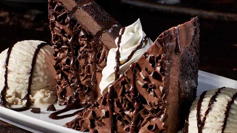 Indulge Your Sweet Tooth: Top 10 Restaurant Chains for Chocolate Cake Lovers