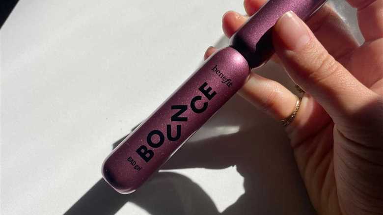 Revolutionary Mascara Enhances Natural Beauty Without the Hassle