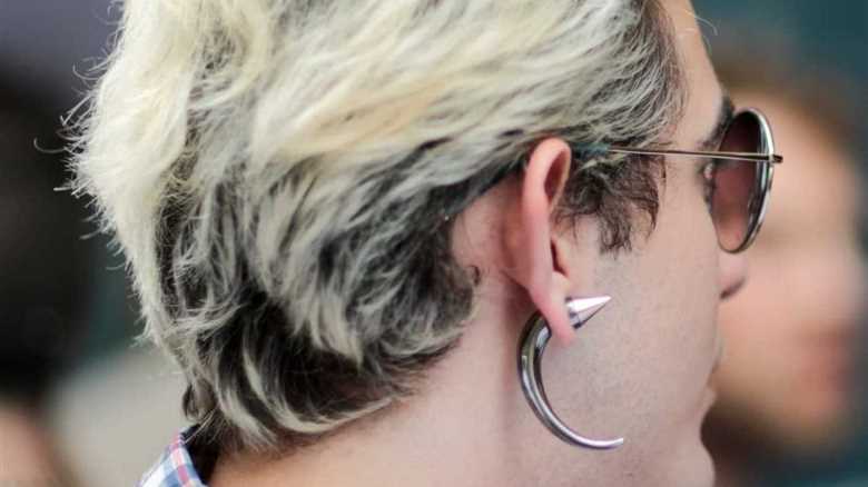 Earrings and Identity: A Deep Dive into America's Cultural Signifiers