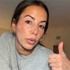 Billie Eilish's Makeup Routine Stands the Test of Sweat and Hard Work